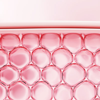 Abstrakte Darstellung rosafarbener Hautzellen in Schichtstruktur – weiches Licht, medizinisch-illustrative Bildwirkung