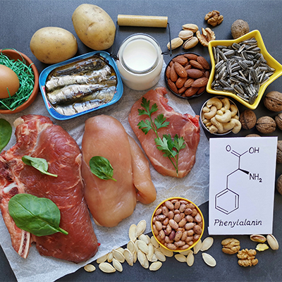 Dafür benötigt der Körper Phenylalanin Dafür benötigt der Körper Phenylalanin
